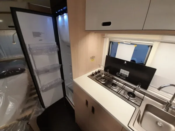 Caravana ADRIA AVIVA 472 PK - Imagen 4