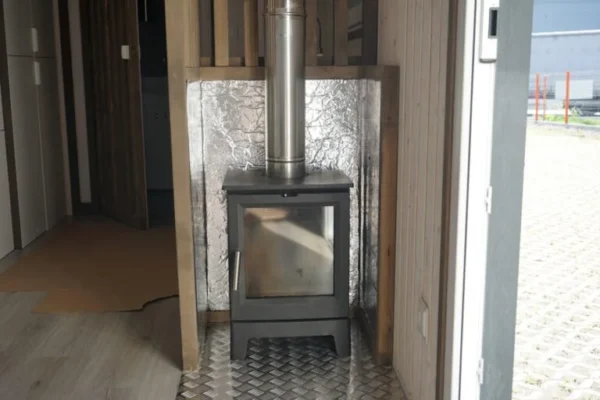 Tiny House Loft casa móvil 25m2 autónomo (estufa de pellets + techo solar) - Imagen 9