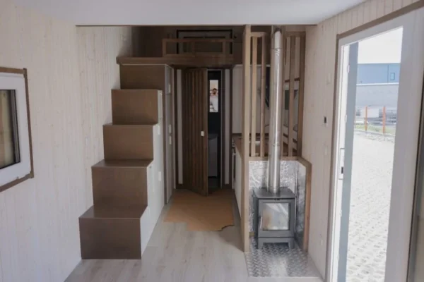 Tiny House Loft casa móvil 25m2 autónomo (estufa de pellets + techo solar) - Imagen 8
