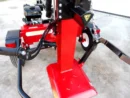 Thermo cortadora de troncos FH24T en remolque