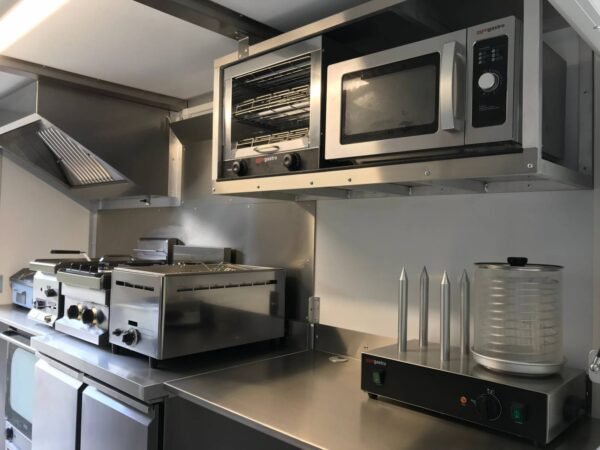 FOOD TRUCK REMOLQUE DE ABSENTA - Imagen 9